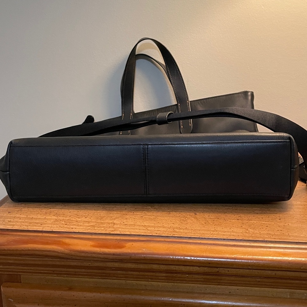 Unisex Coach Black Leather Messenger Bag - Picture 4 of 6